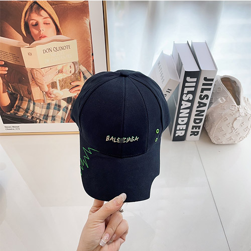 バレンシアガスーパーコピー CAP 帽子