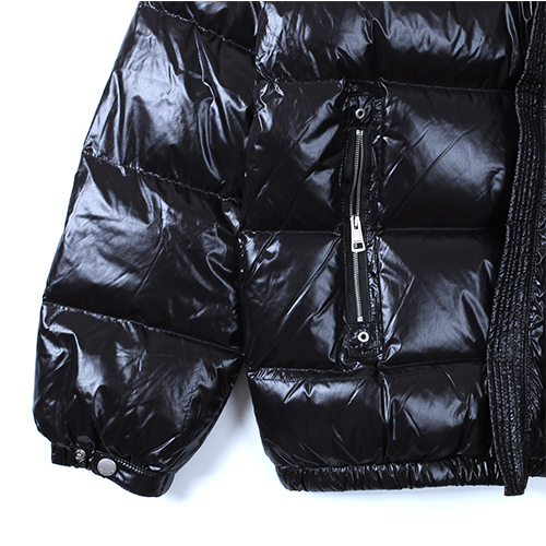 モンクレール × ALYX ALMOOD コピーダウンジャケット 高品質