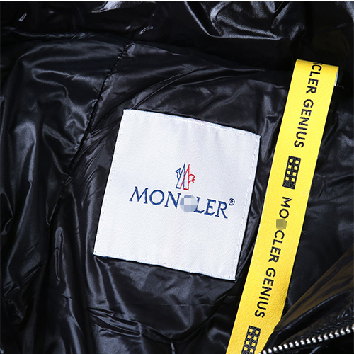 モンクレール × ALYX ALMOOD コピーダウンジャケット 高品質