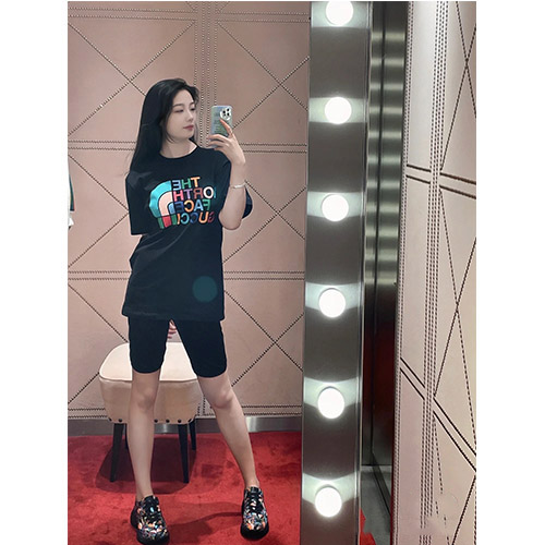 グッチ × アディダス スーパーコピー  半袖 Tシャツの通販  