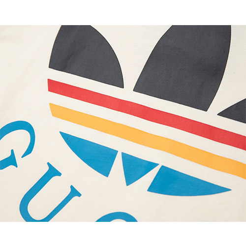 グッチ × アディダス スーパーコピー 半袖 Tシャツの通販
