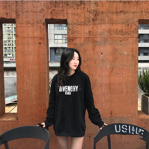 ジバンシイコピー 長袖 スウェットTシャツ 高品質