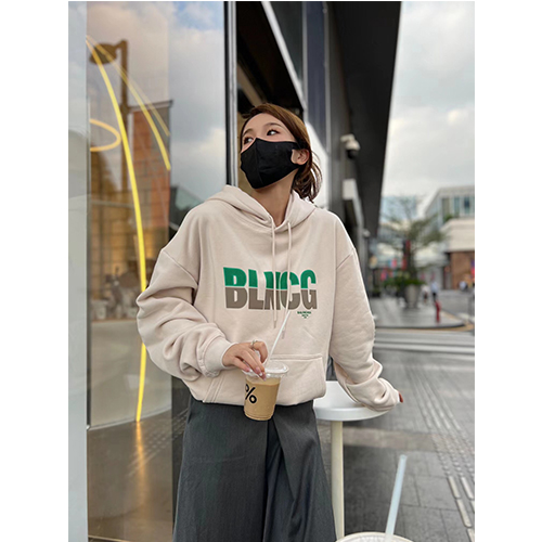 バレンシアガスーパーコピー フード Tシャツ パーカー