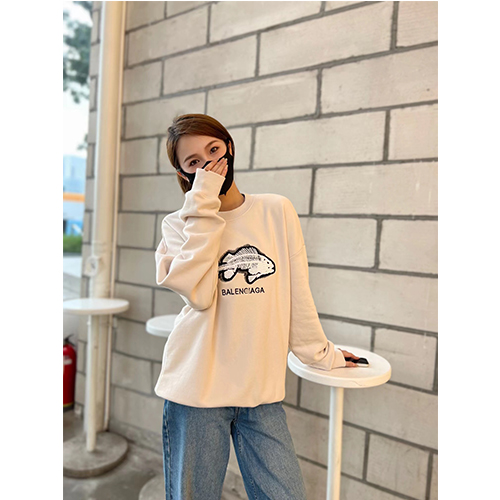 バレンシアガスーパーコピー 長袖 スウェットTシャツ