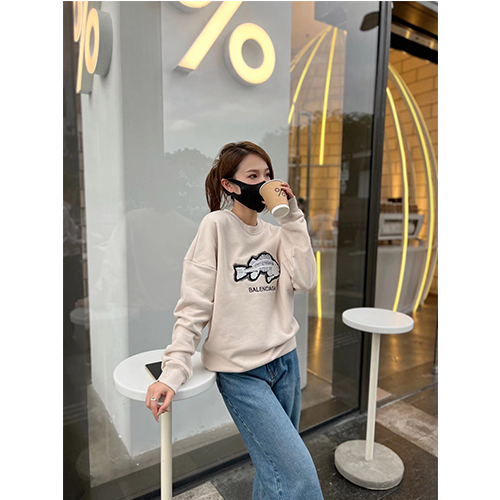 バレンシアガスーパーコピー 長袖 スウェットTシャツ