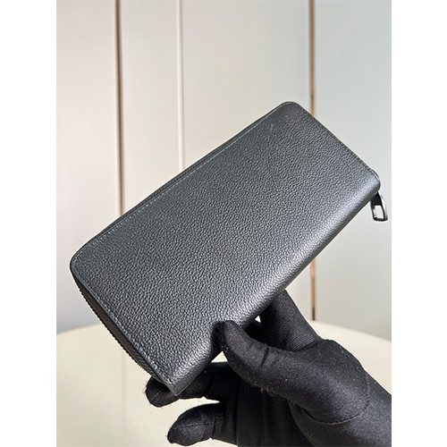 ルイヴィトン偽物 ファスナ付き 長財布 M69979 Zippy Wallet Vertical