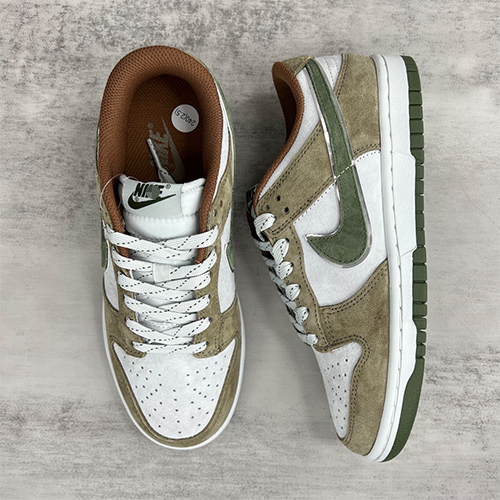 ナイキ偽物 スニーカーの通販　Otomo Katsuhiro×Dunk Low  
