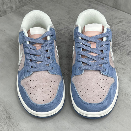 ナイキ偽物 スニーカーの通販　Otomo Katsuhiro×Dunk Low  