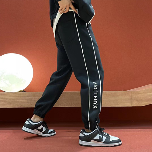 ジルサンダー × ARCTERYX コピースウェットパンツ  メンズファッション