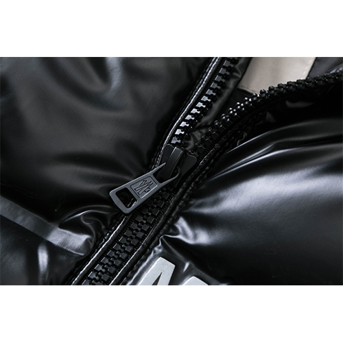 モンクレールコピーダウンジャケット MONCLERロゴ高品質
