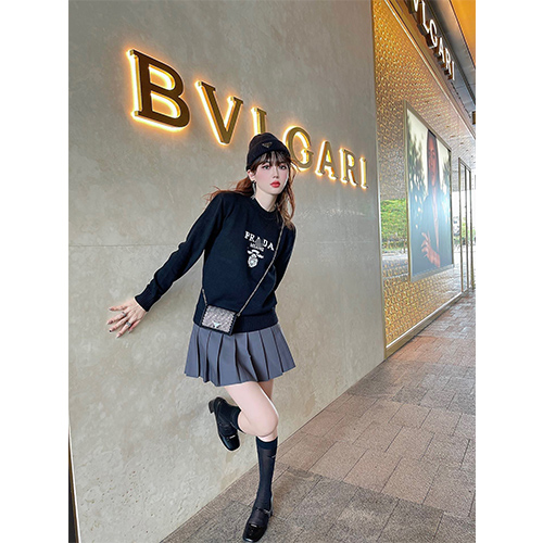 プラダ服コピーニット& セーター♡ ブラック ♡ PRADAロゴポイント ♡ カジュアル感　♡ S~XL ♡