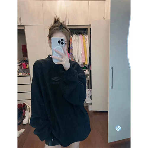 バレンシアガ服コピー  スウェット長袖 Tシャツ ♡ S~L ♡  オーバーSIZE  ♡ 単色  ♡