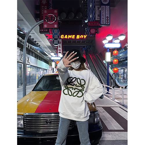 【入手困難✨】ロエベ服コピー スウェットTシャツ   ♡   2カラー ♡  ＸＳ～Ｌ  ♡  すぐ品切れになる商品の一つ   ♡