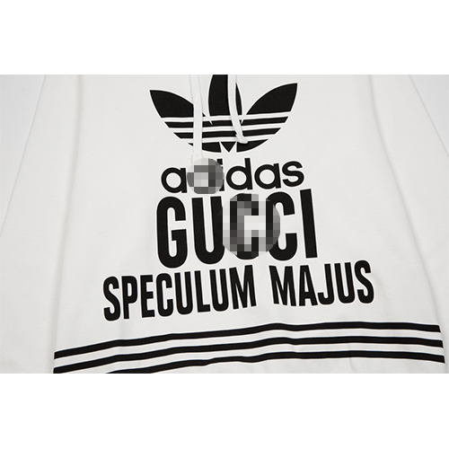 【22新作✨】グッチ ×アディダス コラボの限定商品  ♡   XS~L  ♡   ホワイトパーカー  ♡　adidas GUCCIロゴプリント  ♡