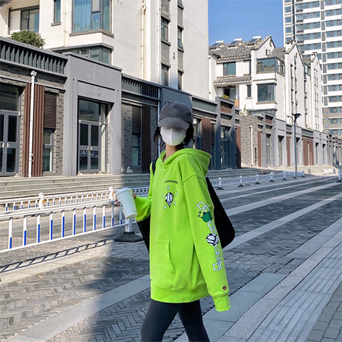 クロムハーツ服コピー パーカー安い 人気の アイテム ♡ 蛍光色のパーカー ♡
