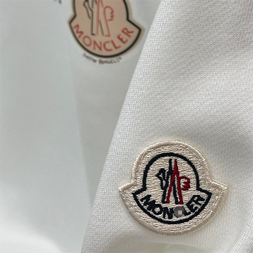 モンクレール偽物 長袖 スウェットTシャツ高品質 ♡ MONCLER彩色の文字ポイント ♡ ブラック&ホワイト ♡