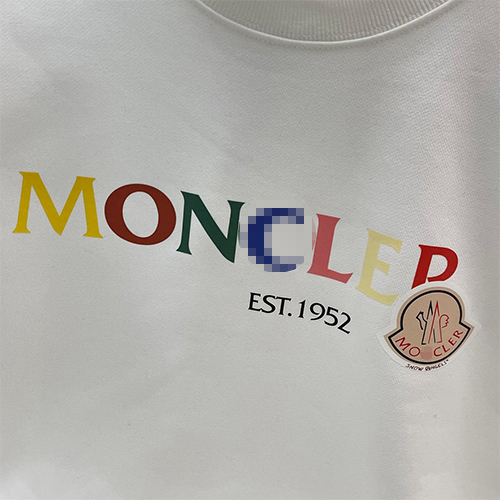モンクレール偽物 長袖 スウェットTシャツ高品質 ♡ MONCLER彩色の文字ポイント ♡ ブラック&ホワイト ♡