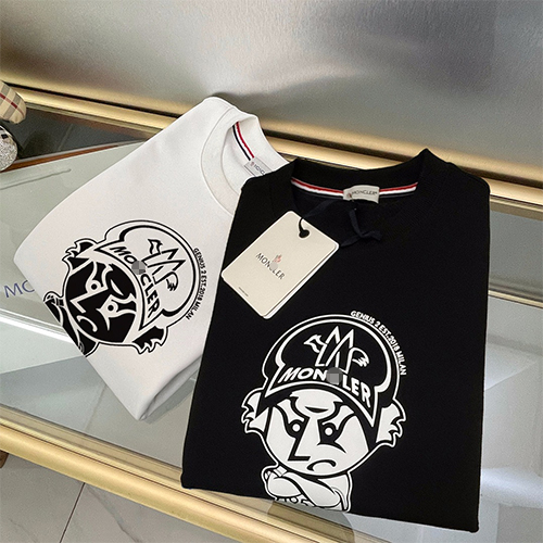 モンクレールコピー  長袖 スウェットTシャツ高品質　  ♡　ブラック＆ホワイト　♡  MONCLER　♡