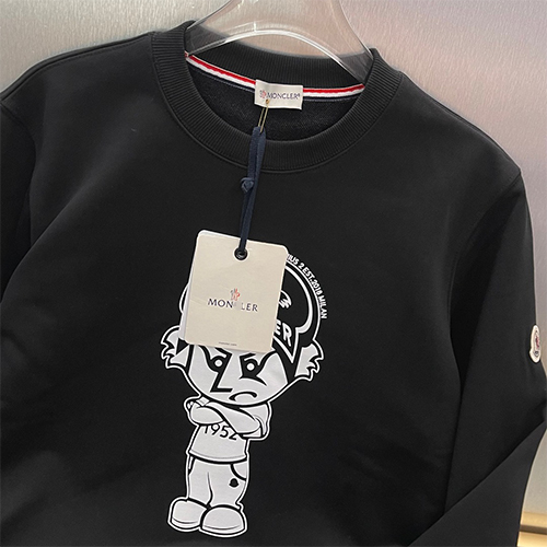 モンクレールコピー  長袖 スウェットTシャツ高品質　  ♡　ブラック＆ホワイト　♡  MONCLER　♡