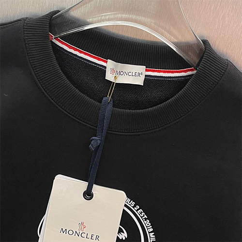 モンクレールコピー  長袖 スウェットTシャツ高品質　  ♡　ブラック＆ホワイト　♡  MONCLER　♡