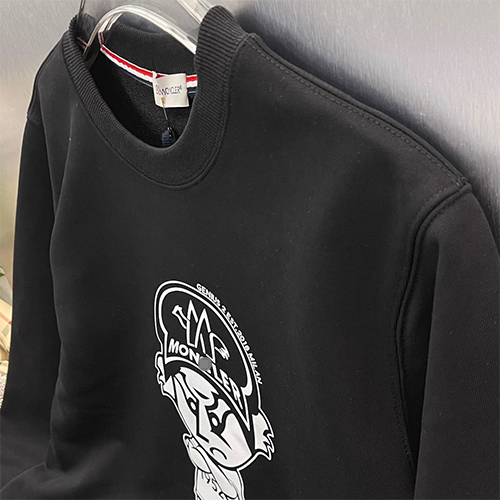 モンクレールコピー  長袖 スウェットTシャツ高品質　  ♡　ブラック＆ホワイト　♡  MONCLER　♡