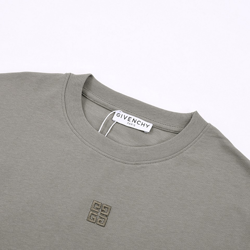 ジバンシイ偽物 高品質 半袖 Tシャツの通販 ♡ 後ろGIVENCHY刺繍 ♡ ブラック・ホワイト・グレー ♡