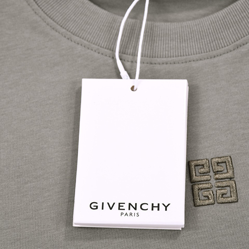 ジバンシイ偽物 高品質 半袖 Tシャツの通販 ♡ 後ろGIVENCHY刺繍 ♡ ブラック・ホワイト・グレー ♡