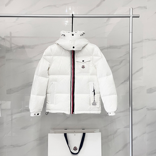 モンクレール偽物激安 ダウンジャケット アウター ♡ 22FW Montbeliard シリーズ ♡ 1.2.3.4.5サイズ ♡ ブラック・ホワイト ♡