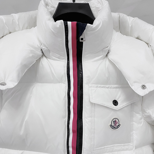 モンクレール偽物激安 ダウンジャケット アウター ♡ 22FW Montbeliard シリーズ ♡ 1.2.3.4.5サイズ ♡ ブラック・ホワイト ♡
