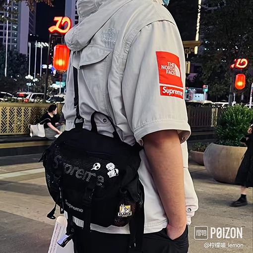シュプリーム服コピー Supreme SS22 Week 16 x THENORTH FACE コラボ いろんなスタイルで着られるジャケット✶ ブラック・WHITE・花柄 ✶