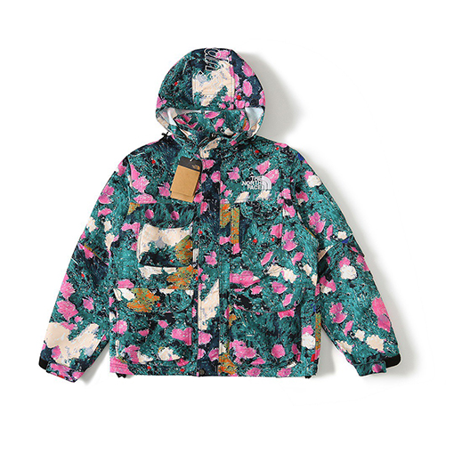 シュプリーム服コピー Supreme SS22 Week 16 x THENORTH FACE コラボ いろんなスタイルで着られるジャケット✶ ブラック・WHITE・花柄 ✶
