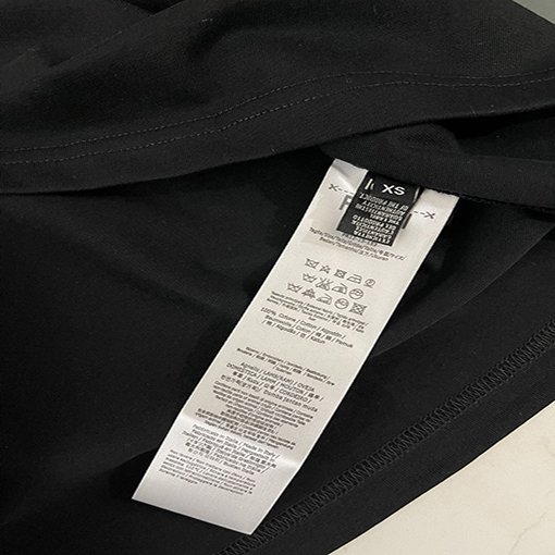 【 23ss新商品✨】フェンディ服コピー  23FFプリントロゴ  半袖Tシャツ  ✶ ブラック・ホワイト　 ✶  XS~L ✶
