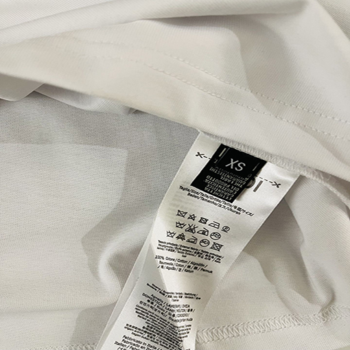 【 23ss新商品✨】フェンディ服コピー  23FFプリントロゴ  半袖Tシャツ  ✶ ブラック・ホワイト　 ✶  XS~L ✶