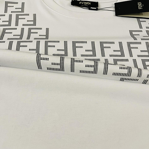 【 23ss新商品✨】フェンディ服コピー  23FFプリントロゴ  半袖Tシャツ  ✶ ブラック・ホワイト　 ✶  XS~L ✶
