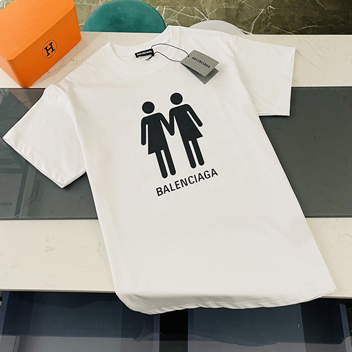 【 23ss新商品✨】 バレンシアガ 半袖Tシャツ 多国籍プリントTシャツ 2色 ✶ ブラック・ホワイト✶ XS~L ✶