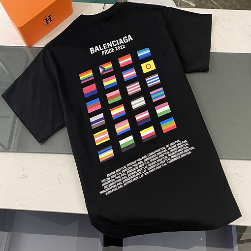 【 23ss新商品✨】 バレンシアガ 半袖Tシャツ 多国籍プリントTシャツ 2色 ✶ ブラック・ホワイト✶ XS~L ✶
