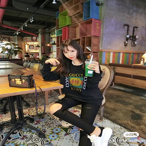 グッチ スウェット長袖 Tシャツ   トップス  ★   GGプリントロゴ  ★