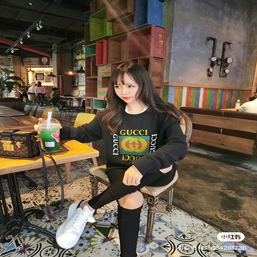 グッチ スウェット長袖 Tシャツ   トップス  ★   GGプリントロゴ  ★