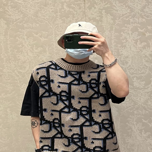 【コラボシリーズ✨】ディオールニットベスト ★ DIOR X TS コラボ CACTUS JACK ★ ワンカラー ★