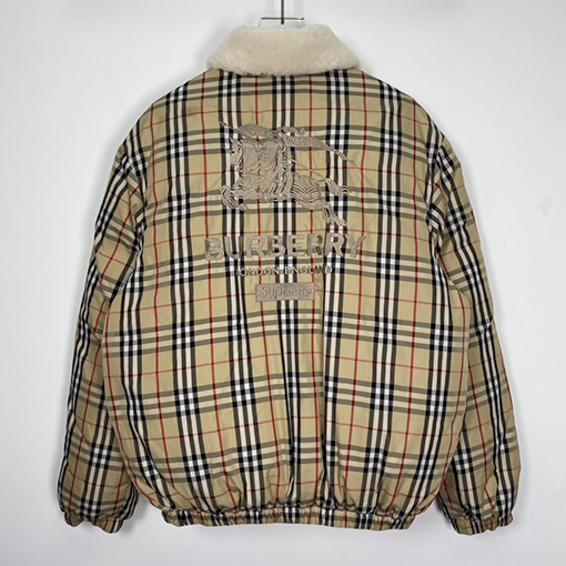【コラボシリーズ✨】Supreme x Burberryコピー チェック ダウンジャケット★ Shearling Collar Down Puffer Jacket★