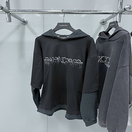 <font color=#FE0000>バレンシアガフード パーカー長袖 Tシャツ ★BALENCIAGAロゴ長袖 Tシャツ ★</font>