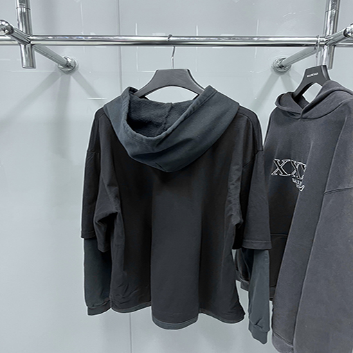 <font color=#FE0000>バレンシアガフード パーカー長袖 Tシャツ ★BALENCIAGAロゴ長袖 Tシャツ ★</font>