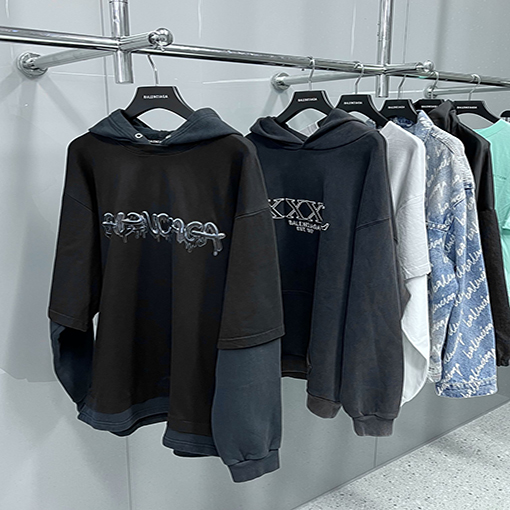 <font color=#FE0000>バレンシアガフード パーカー長袖 Tシャツ ★BALENCIAGAロゴ長袖 Tシャツ ★</font>