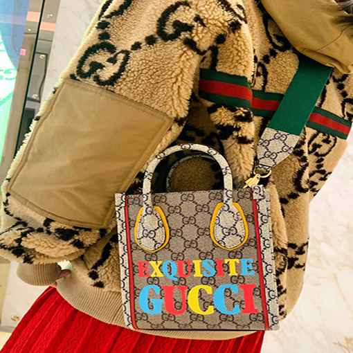【入荷 】グッチフリースジャケットアウター ダブルGロゴ ワンカラー S.M.L