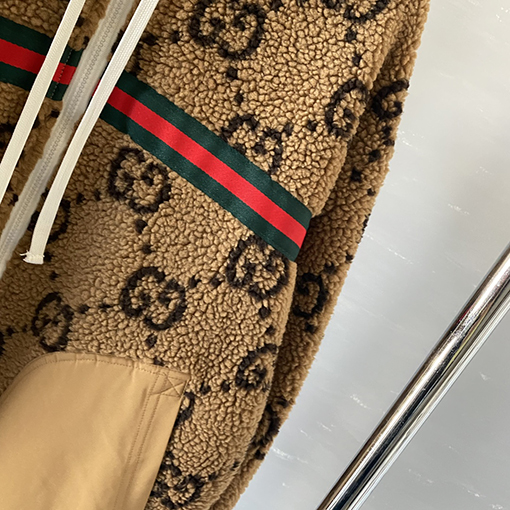 【入荷 】グッチフリースジャケットアウター  ダブルGロゴ   ワンカラー S.M.L