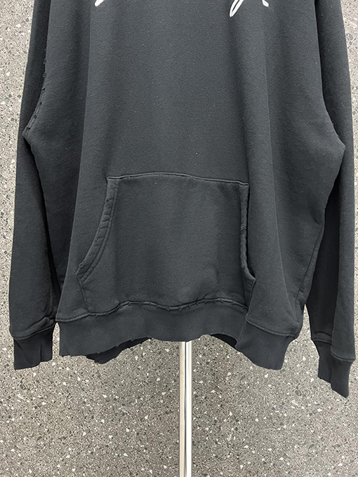 バレンシアガ人気高品質フード パーカー  BALENCIAGAサインの文字 　 ブラック・ホワイト