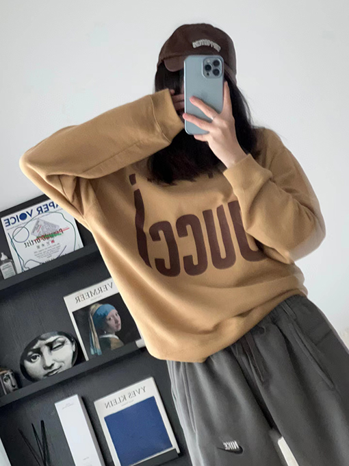 グッチスーパーコピー  スウェットTシャツ    1921GUCCIの限定商品