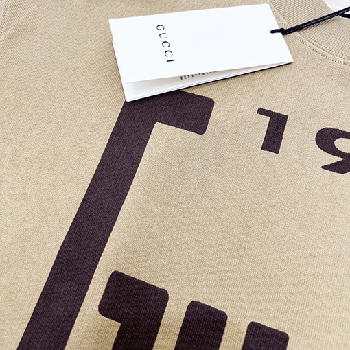 グッチスーパーコピー  スウェットTシャツ    1921GUCCIの限定商品