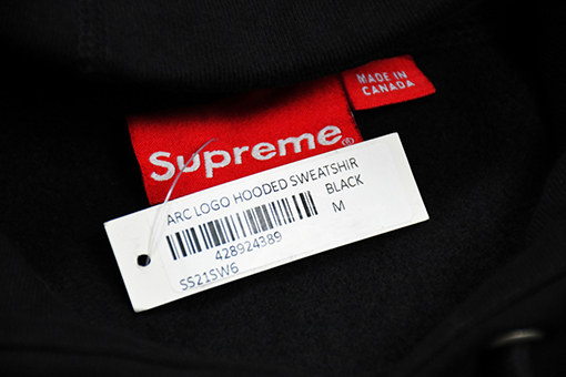 シュプリームコピーフード パーカー  SUPREMEロゴ