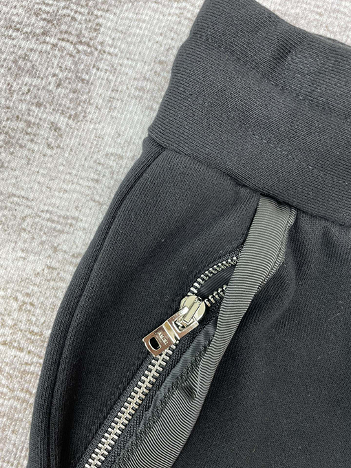  アミリ服偽物メンズ スウェットパンツサンスクリット·プリント